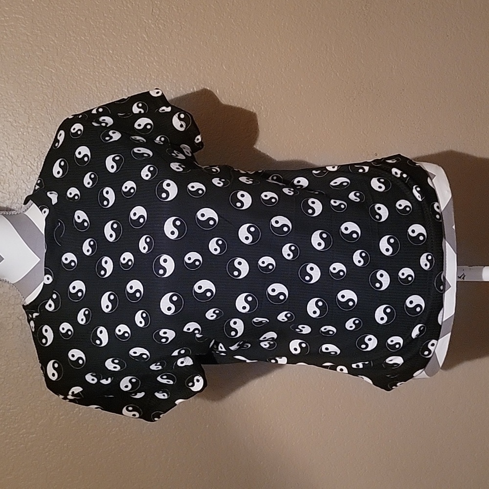 2 pack tops with bonus scrunchie